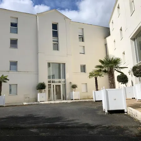 Type 2 Rue Alsace Lorraine 10mn La Rochelle (Charente-Maritime)