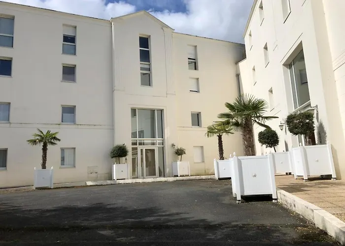 Type 2 Rue Alsace Lorraine 10mn La Rochelle (Charente-Maritime)